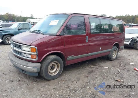 2002 Chevrolet Express z USA, uszkodzony, nr VIN 1GNFG15M621148116